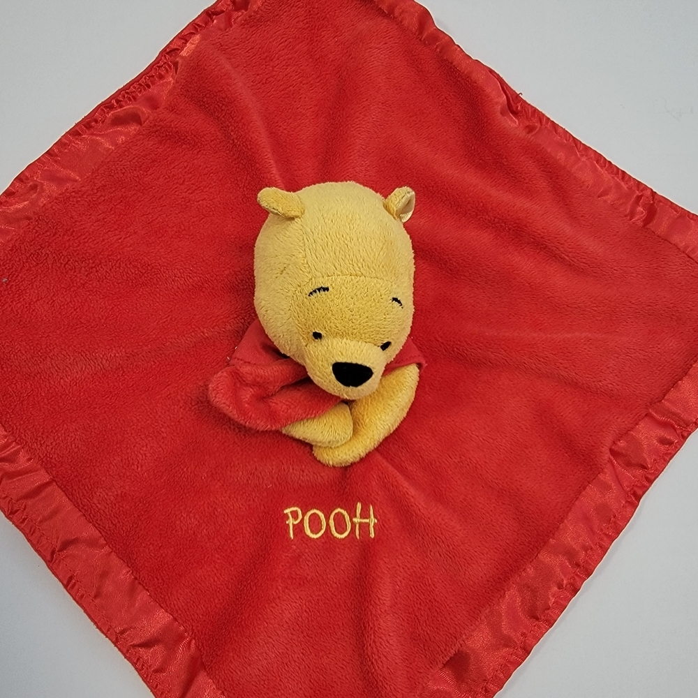 Disney Winnie The Pooh Lovey Security Blanket Rattle Plush Toy Red Satin Trim